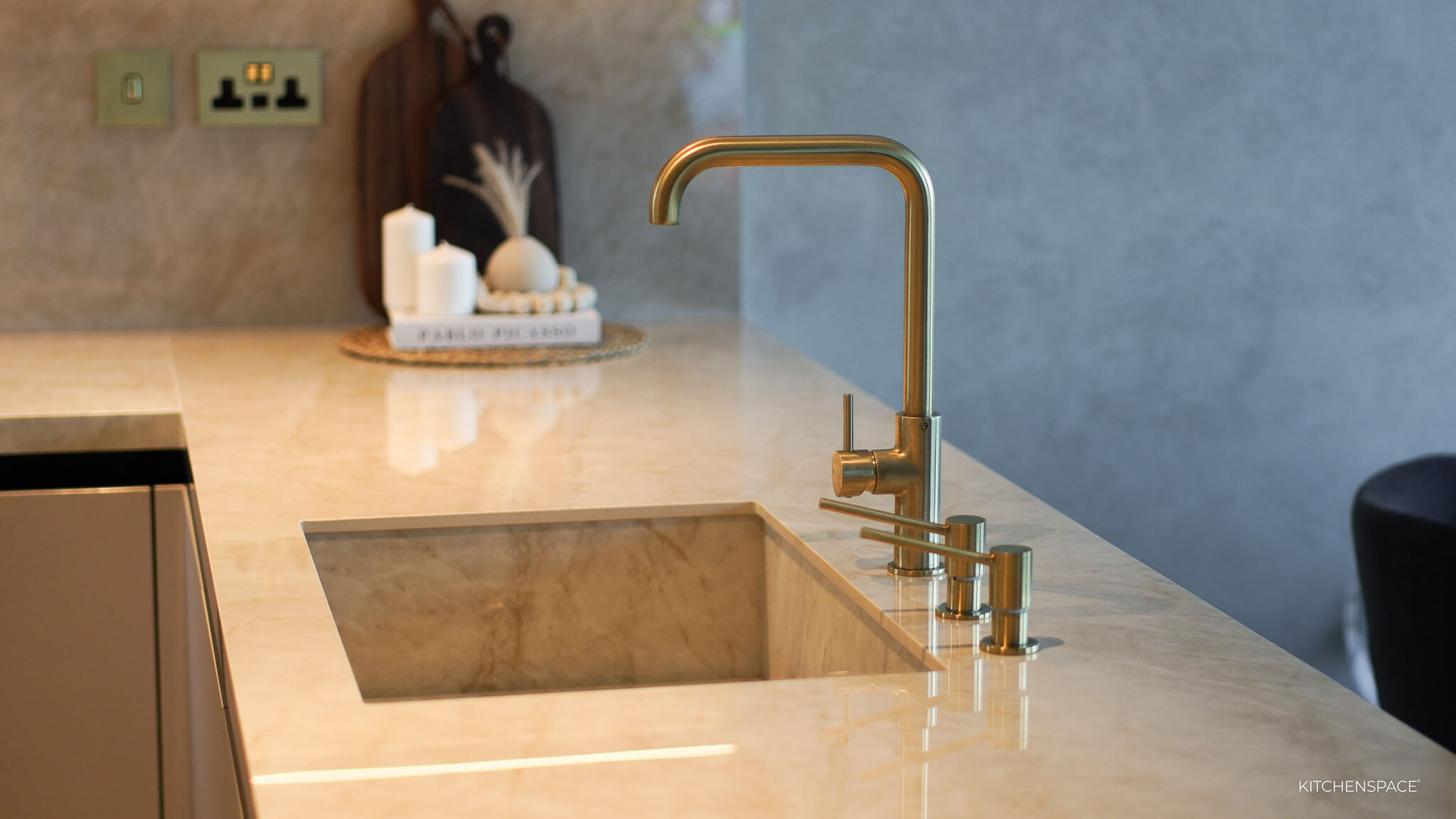 Taj Mahal Porcelain Kitchen